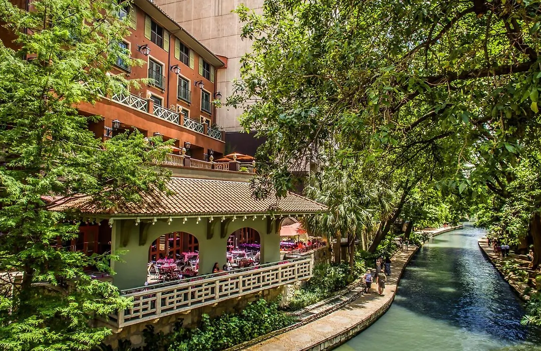 Hotel Valencia Riverwalk-1